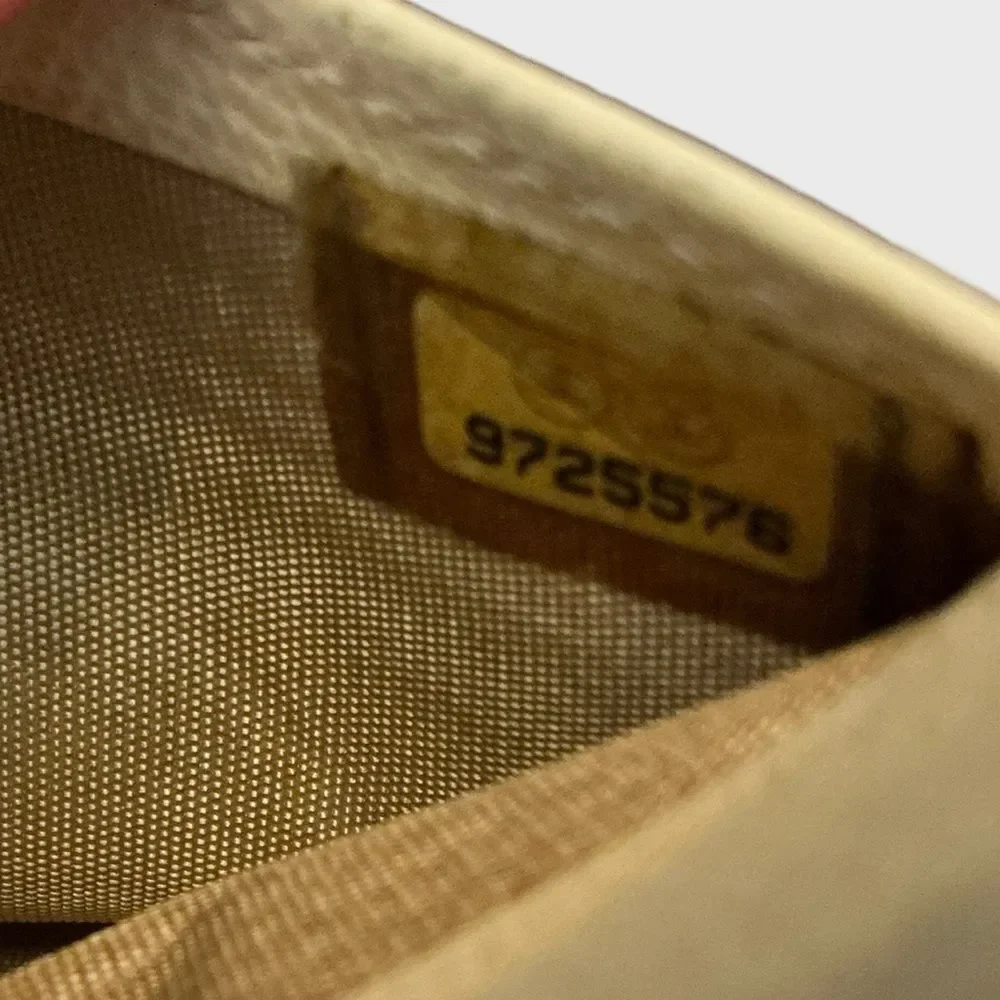 Chanel Cream Caviar Leather Long Wallet CC Logo COA Serial #9725576 - Picture 4 of 16